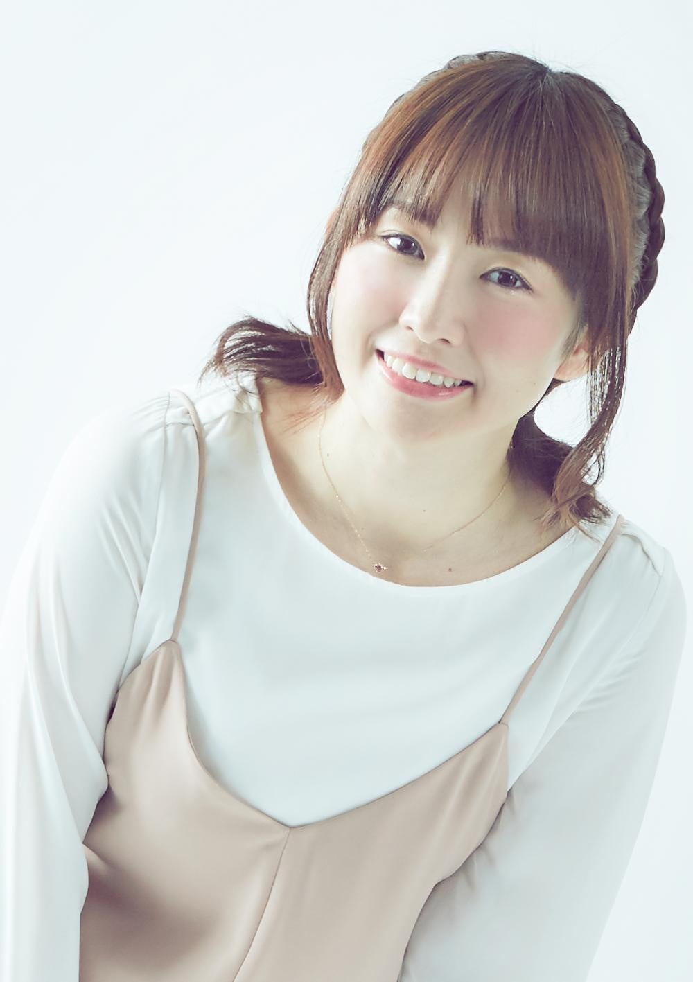 照井春佳 头像